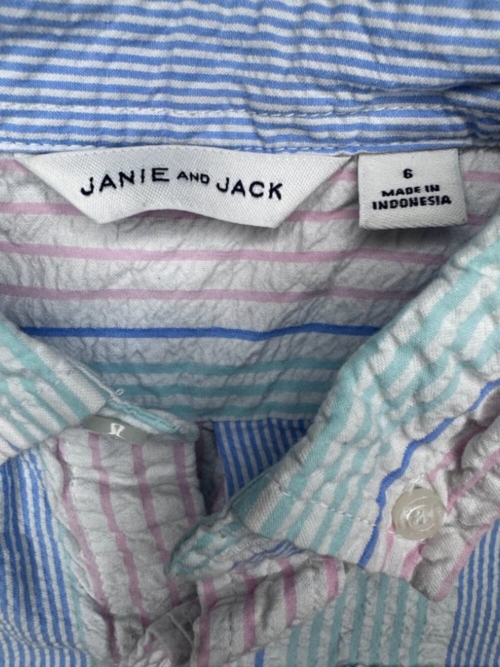 Boys Seersucker Button Down Shirt Size 6 Pastel Stripe Short Sleeve - Picture 3 of 3